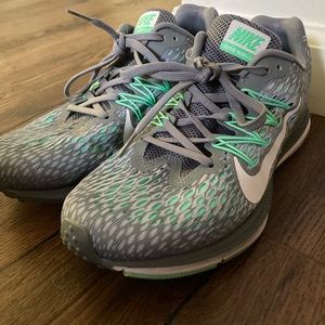 Nike Womens Winflo Fly, Size 7.5, Great Condition